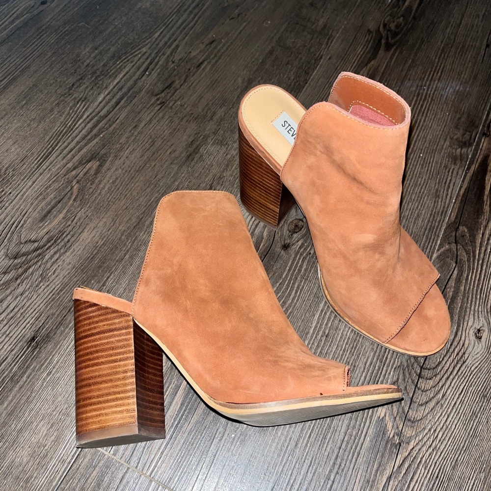 Steve Madden Brown Heels